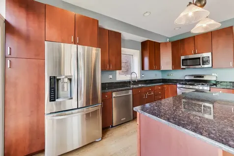 1416 West Farwell Street Chicago IL 60626