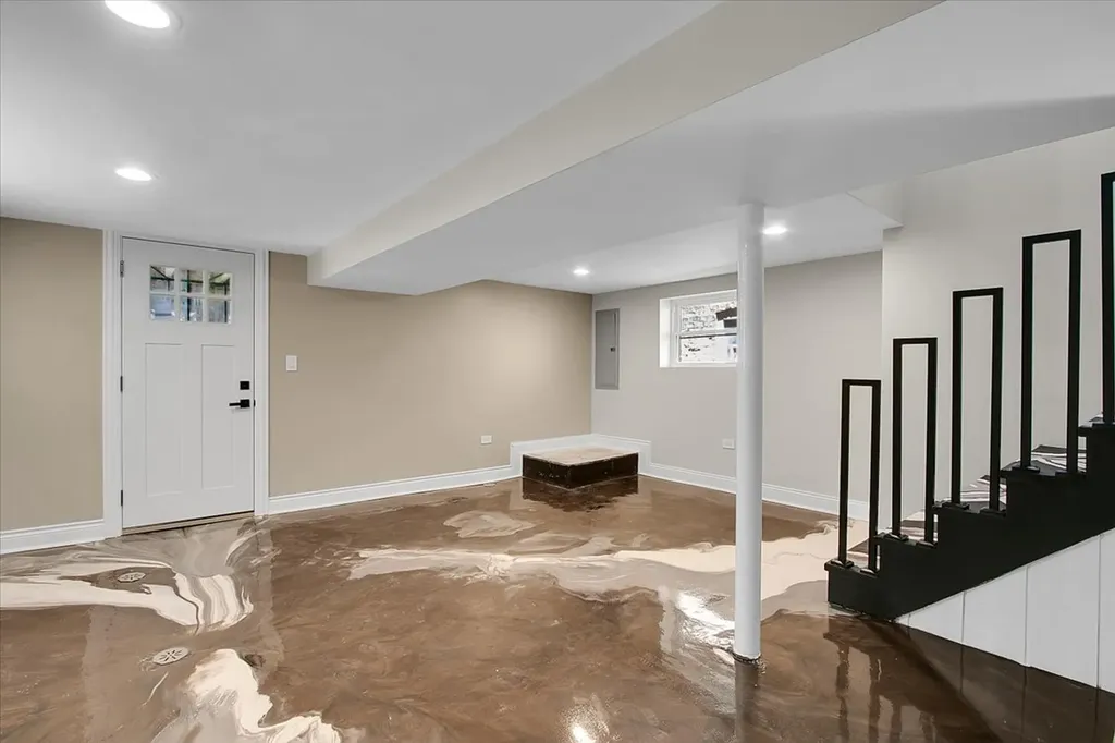 1244 West 96th Street Chicago IL 60643