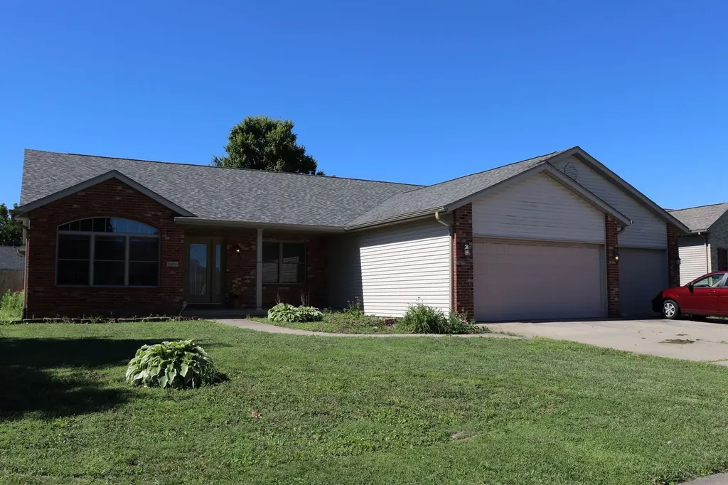 1408 Sequoia Drive Chatham IL 62629