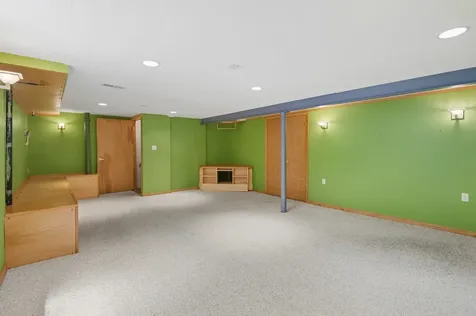 324 Asbury Avenue Evanston IL 60202