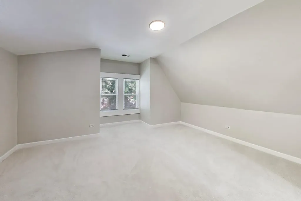 1033 South Claremont Avenue Chicago IL 60612