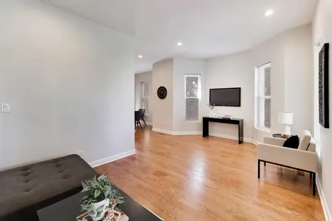 1033 South Claremont Avenue Chicago IL 60612