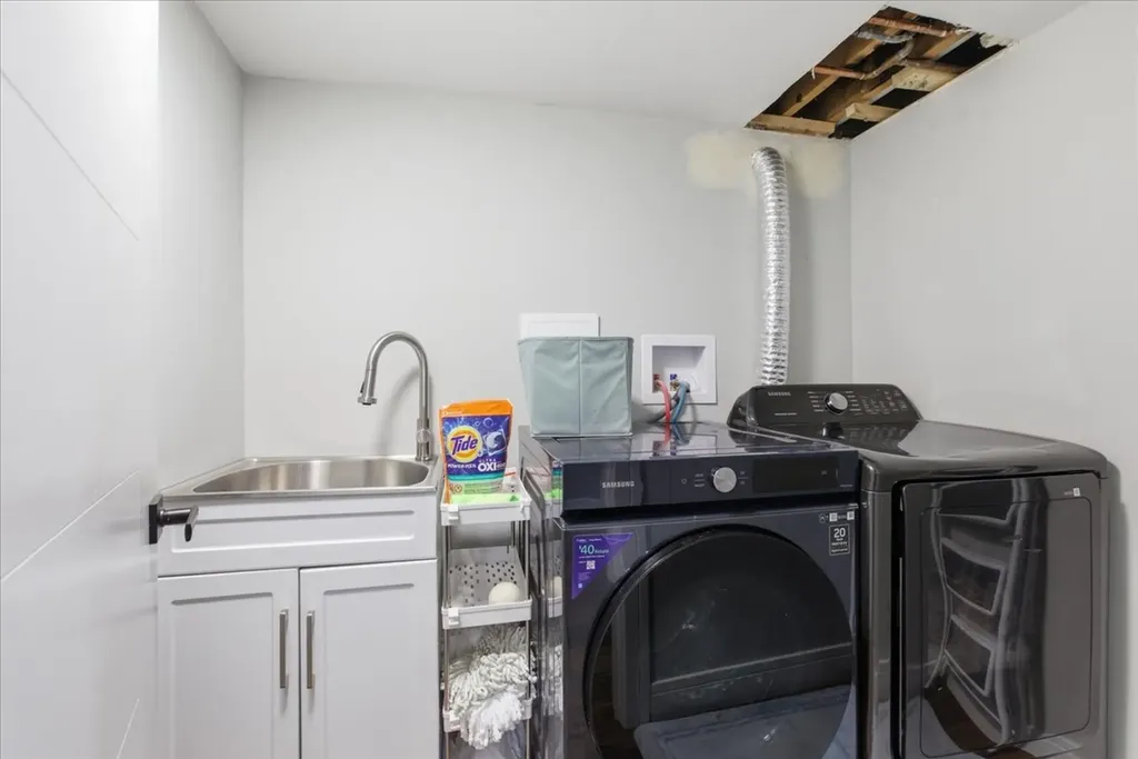 1780 West Jo Ann Lane Addison IL 60101