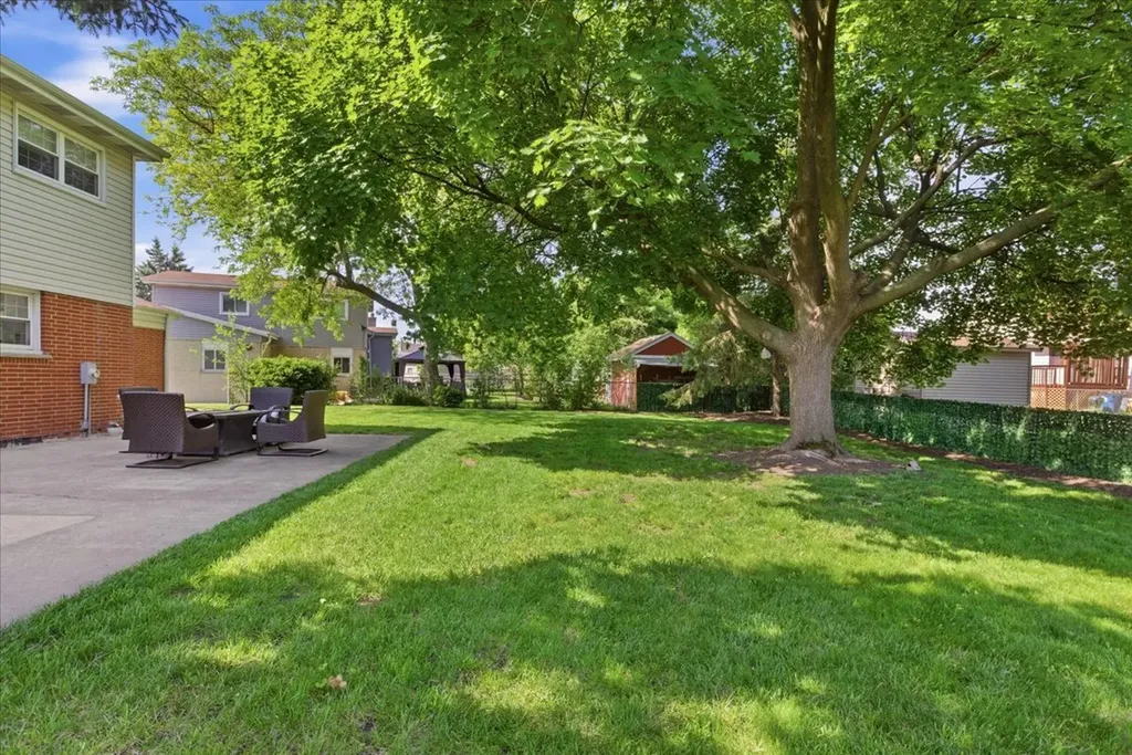 1780 West Jo Ann Lane Addison IL 60101