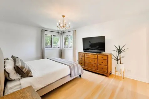 1002 South Haddow Avenue Arlington Heights IL 60005