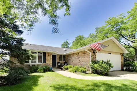 1002 South Haddow Avenue Arlington Heights IL 60005
