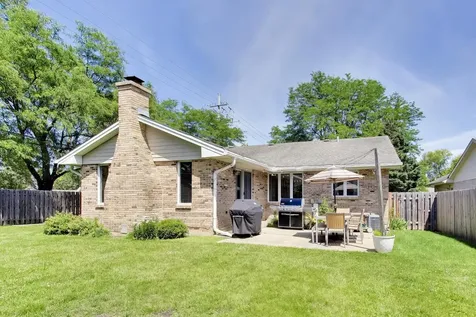 1002 South Haddow Avenue Arlington Heights IL 60005