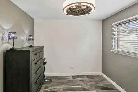 383 Park Avenue Wheeling IL 60090