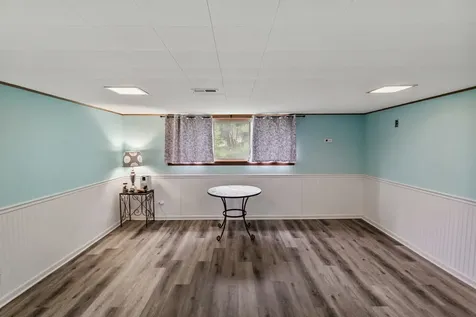383 Park Avenue Wheeling IL 60090
