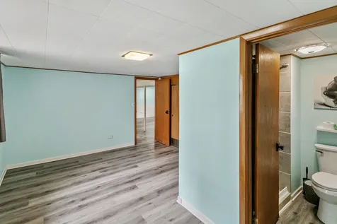 383 Park Avenue Wheeling IL 60090