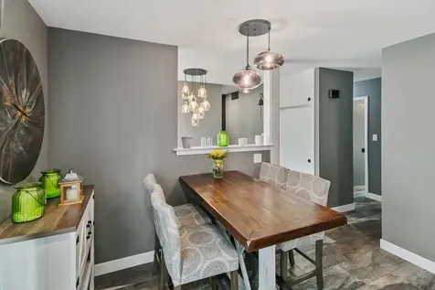 383 Park Avenue Wheeling IL 60090