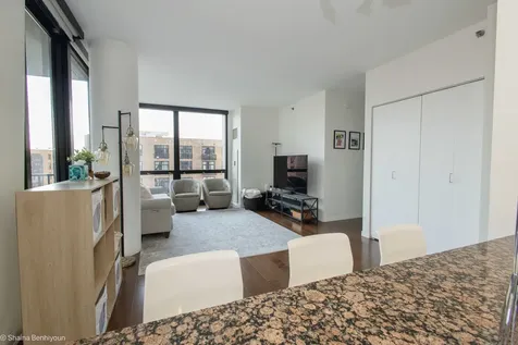 210 South Des Plaines Street Chicago IL 60661