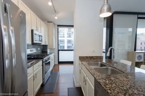 210 South Des Plaines Street Chicago IL 60661