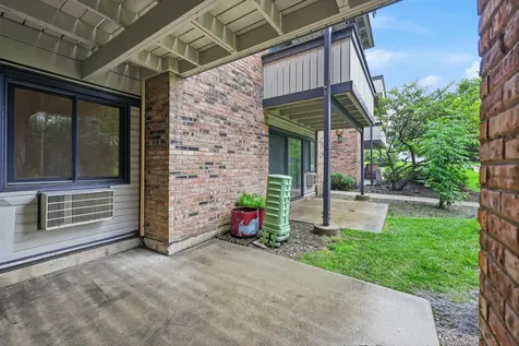 1806 Hemlock Place Schaumburg IL 60173