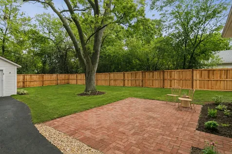 209 Raymond Avenue Barrington IL 60010
