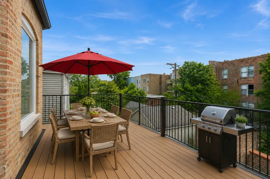 2647 West Walton Street Chicago IL 60622