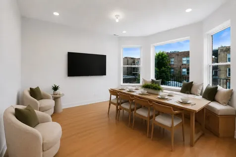 2647 West Walton Street Chicago IL 60622