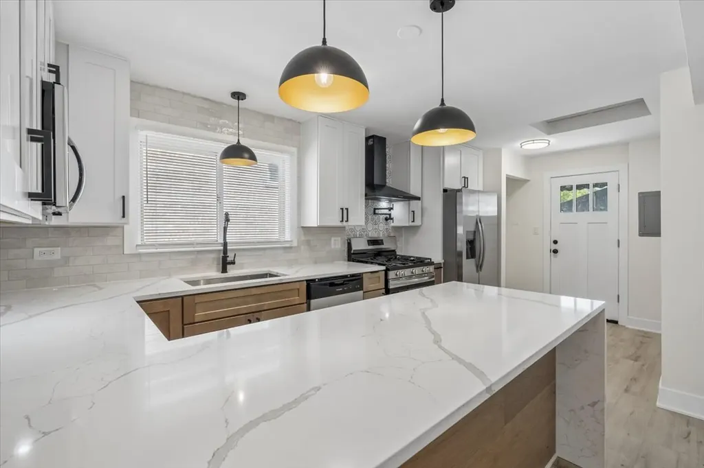 2934 West 103rd Street Chicago IL 60655