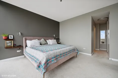 653 North Kingsbury Street Chicago IL 60654