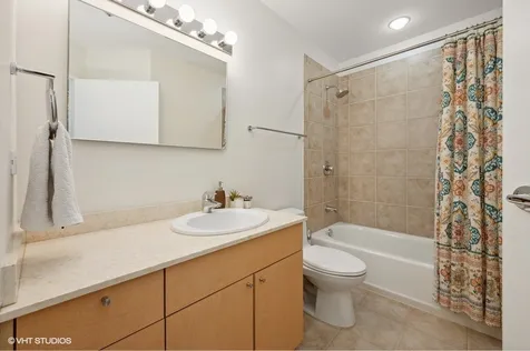 653 North Kingsbury Street Chicago IL 60654