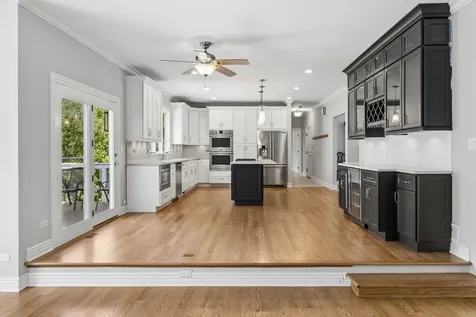 1001 West Ellis Street Palatine IL 60067