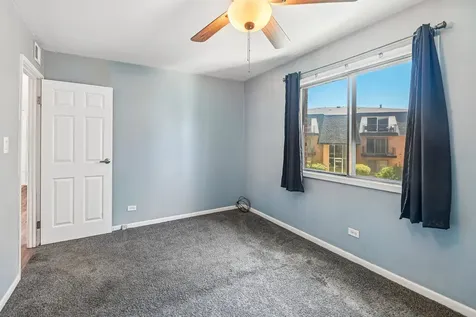 4833 West 109th Street Oak Lawn IL 60453