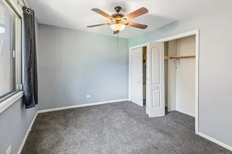 4833 West 109th Street Oak Lawn IL 60453