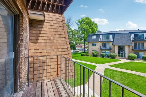 4833 West 109th Street Oak Lawn IL 60453