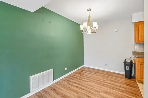 4833 West 109th Street Oak Lawn IL 60453