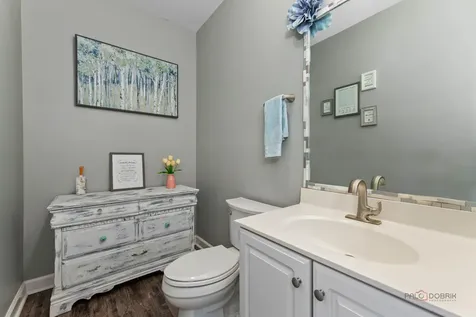 370 Ashford Lane Grayslake IL 60030