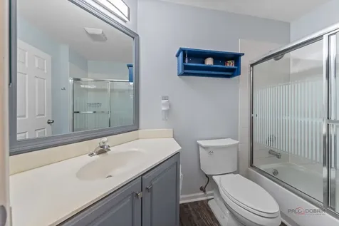 370 Ashford Lane Grayslake IL 60030