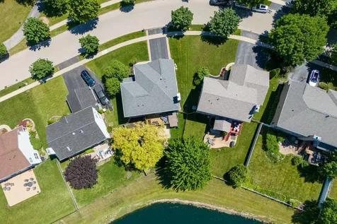 370 Ashford Lane Grayslake IL 60030