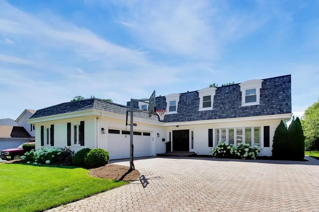1438 North Haddow Avenue Arlington Heights IL 60004
