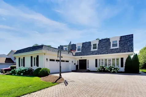 1438 North Haddow Avenue Arlington Heights IL 60004