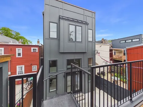 2638 West Superior Street Chicago IL 60612