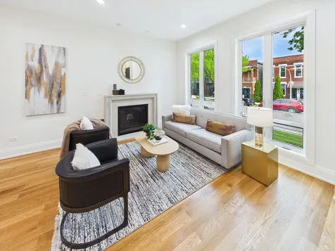 2638 West Superior Street Chicago IL 60612