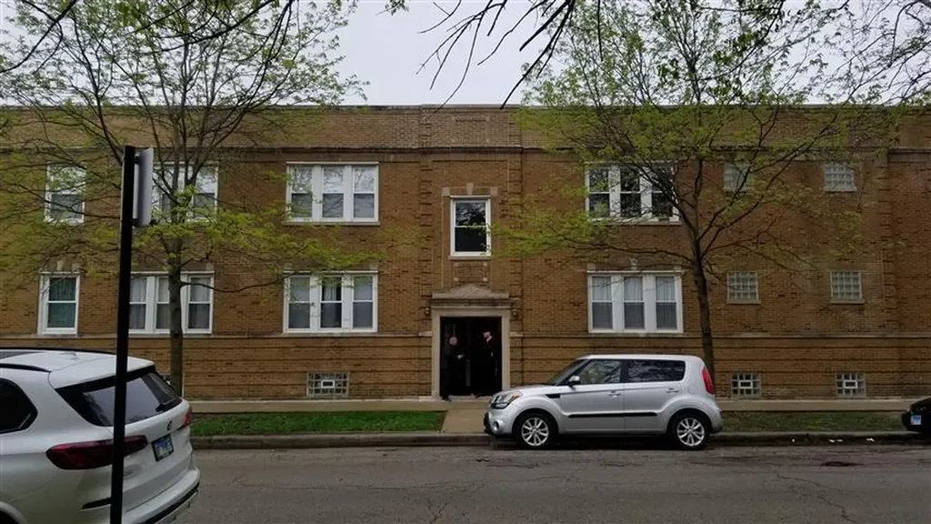 5459 North Spaulding Avenue Chicago IL 60625