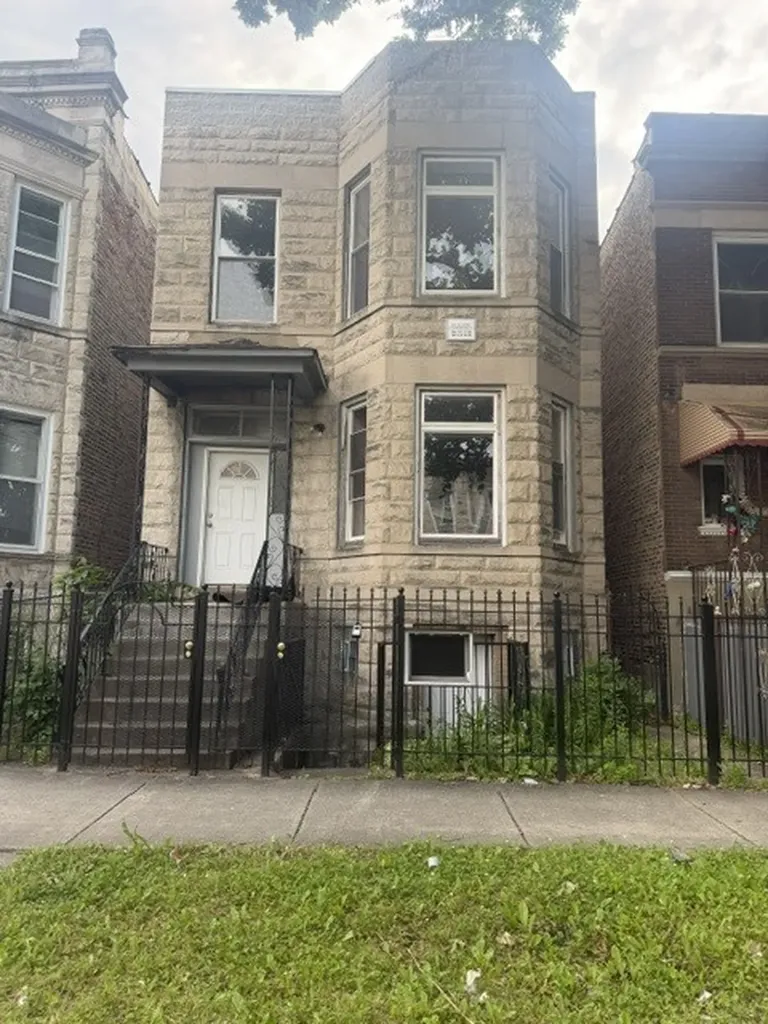 1921 South Saint Louis Avenue Chicago IL 60623