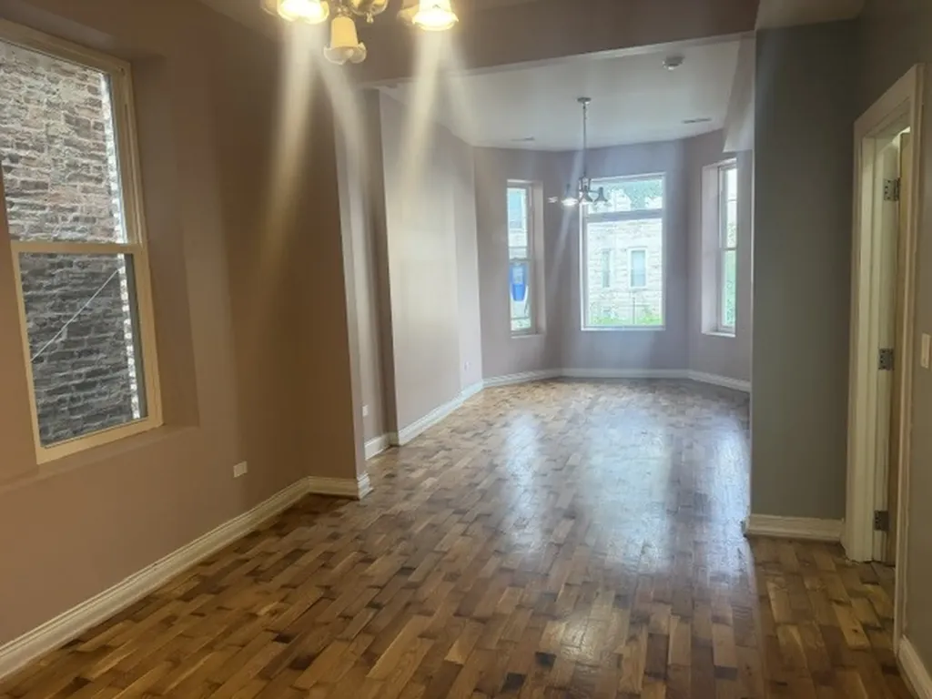 1921 South Saint Louis Avenue Chicago IL 60623