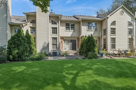 1315 Cheswick Court Wheeling IL 60090