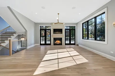 938 Waverly Road Glen Ellyn IL 60137