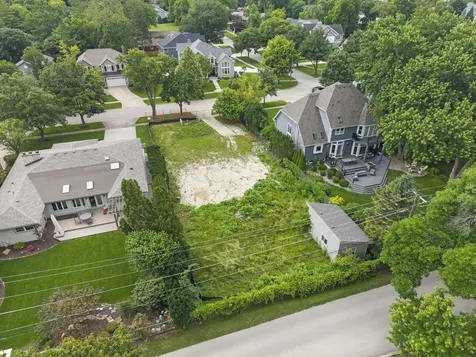 938 Waverly Road Glen Ellyn IL 60137