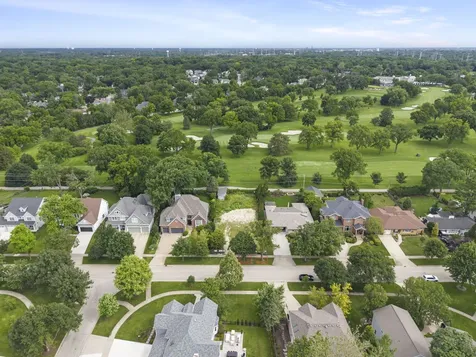 938 Waverly Road Glen Ellyn IL 60137