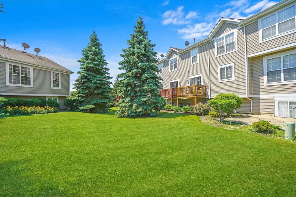 2304 Hudson Circle Aurora IL 60502