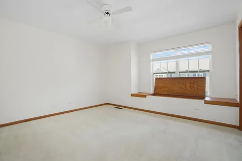 2304 Hudson Circle Aurora IL 60502