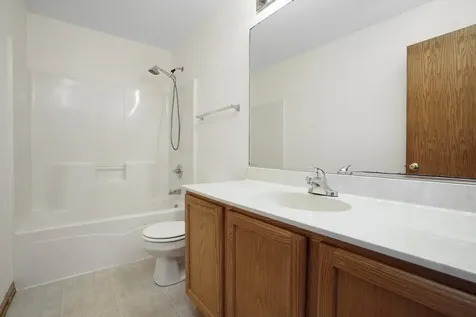 2304 Hudson Circle Aurora IL 60502