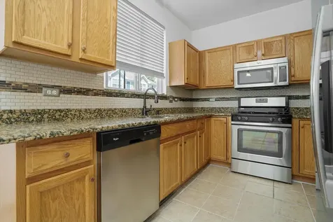 2304 Hudson Circle Aurora IL 60502