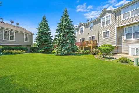 2304 Hudson Circle Aurora IL 60502