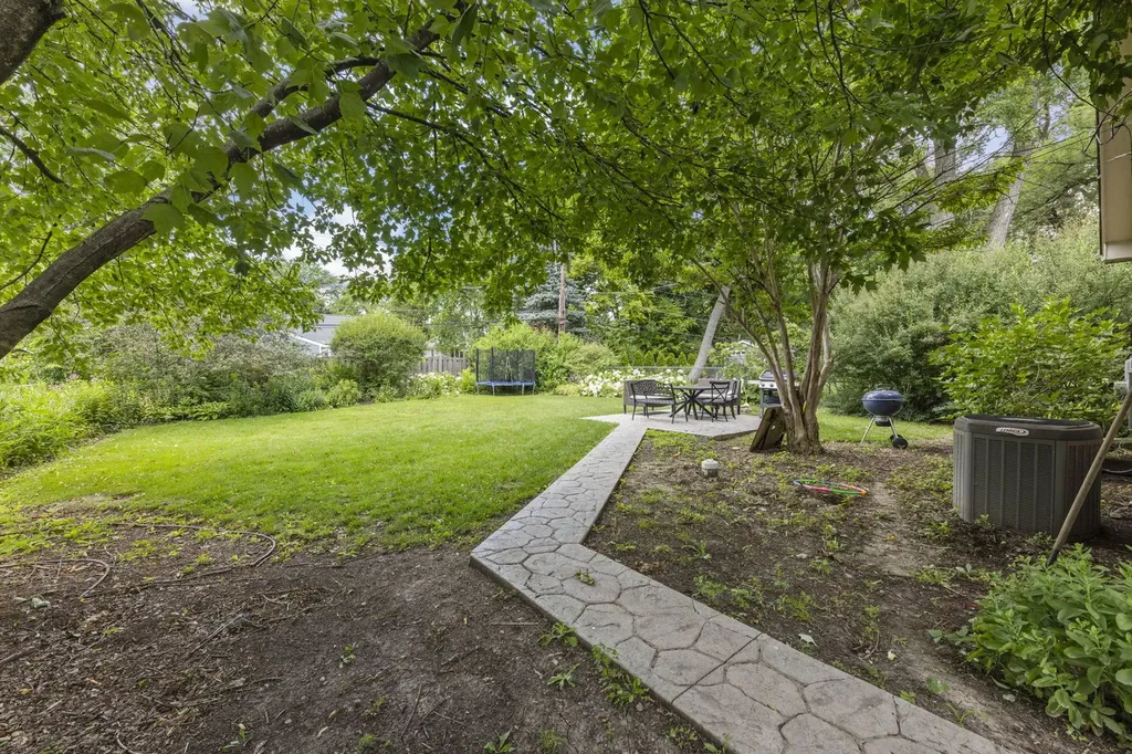 1020 South Gables Boulevard Wheaton IL 60189