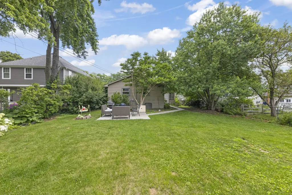 1020 South Gables Boulevard Wheaton IL 60189